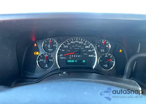 2017 Chev Express G2 White from USA, damaged, VIN 1GCWGAFF5H1261184